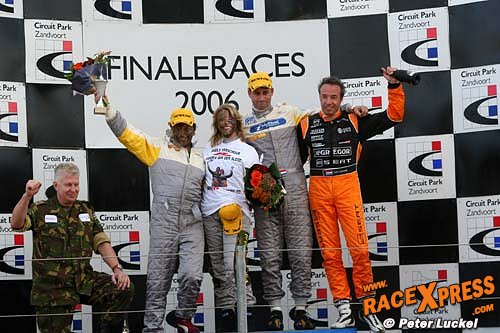 Podium Seat